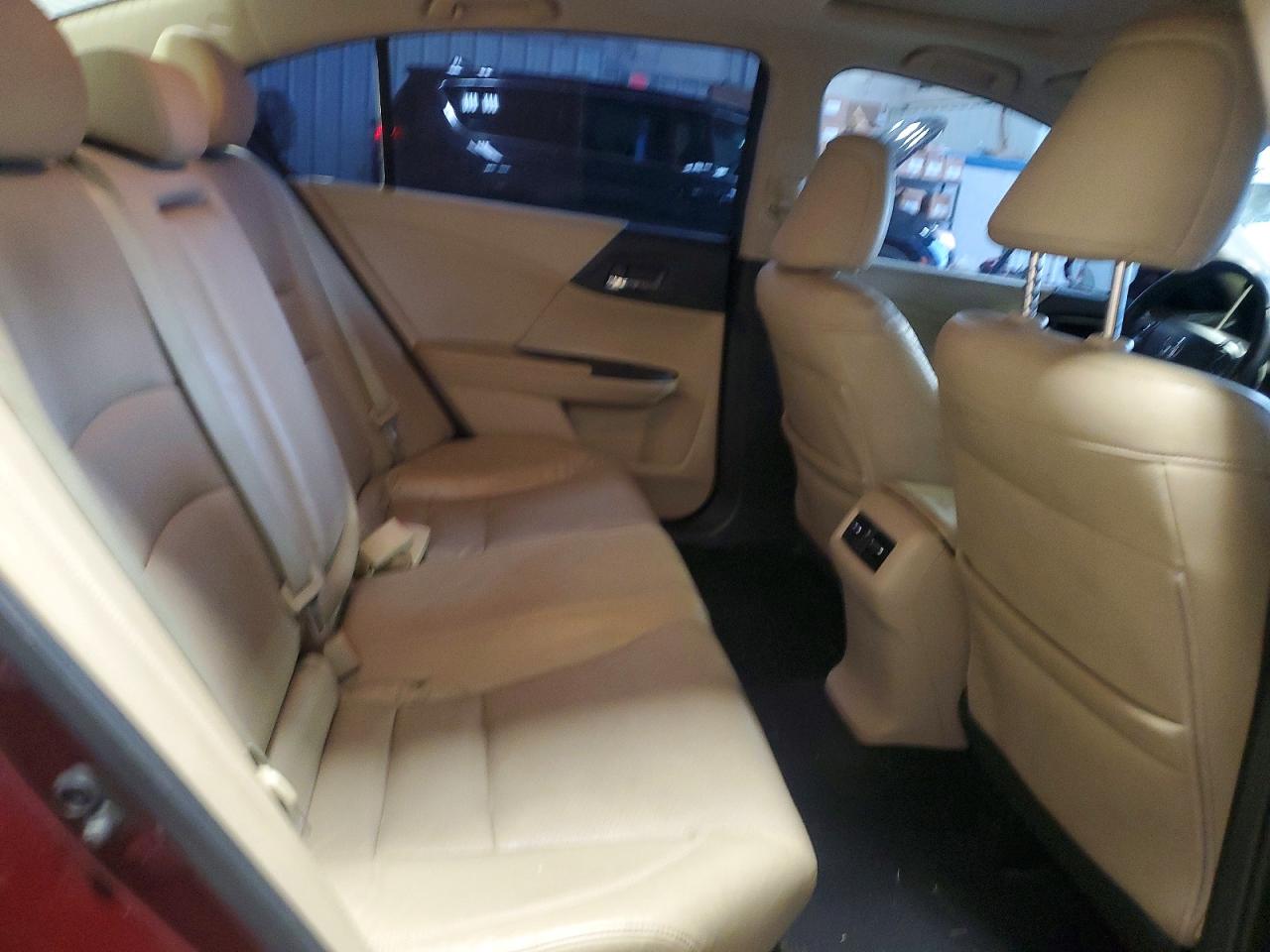 2015 HONDA ACCORD photo 19