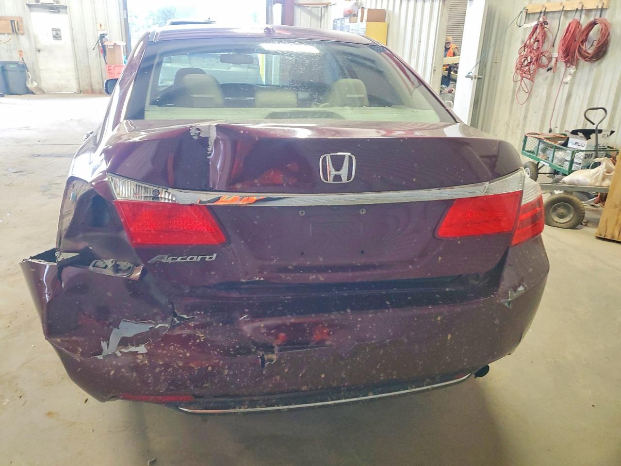 2015 HONDA ACCORD photo 11