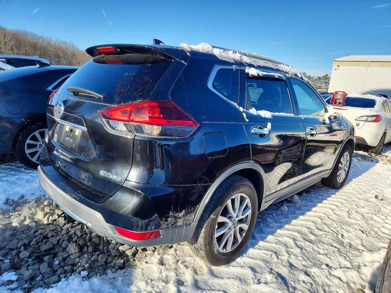2018 NISSAN ROGUE S photo 5