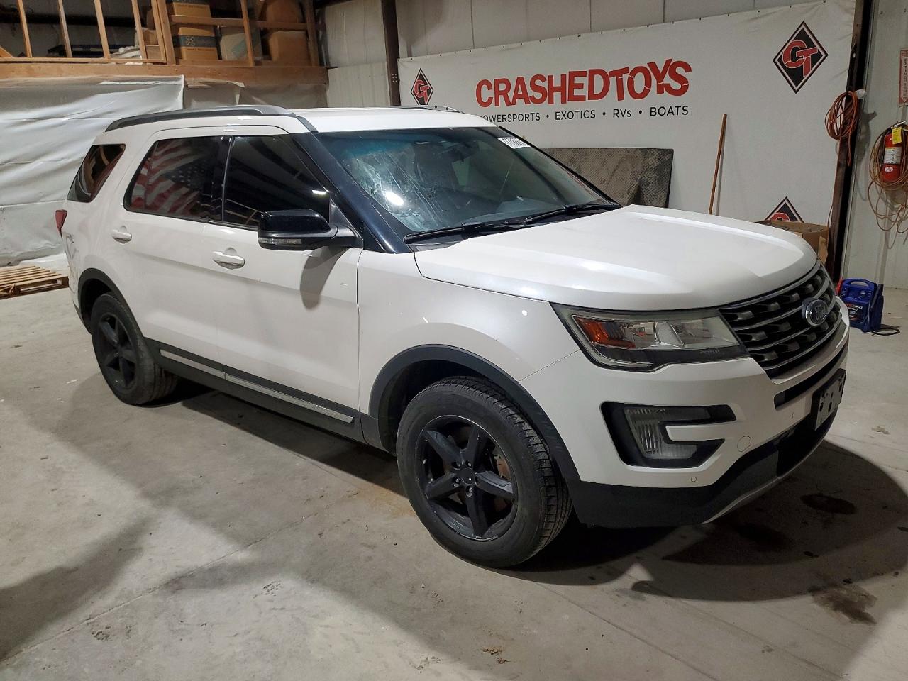 2017 FORD EXPLORER XLT photo 10