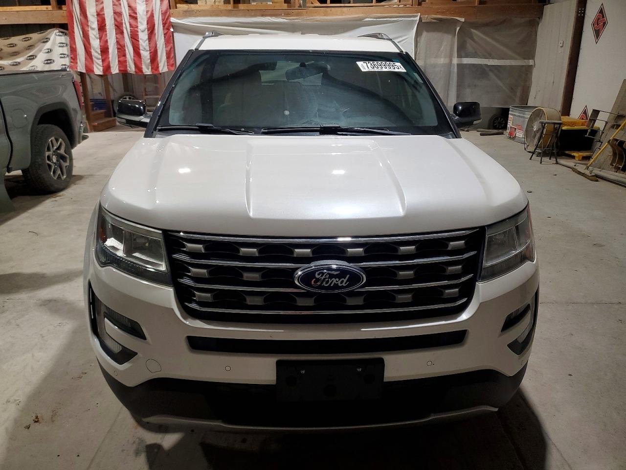 2017 FORD EXPLORER XLT photo 13