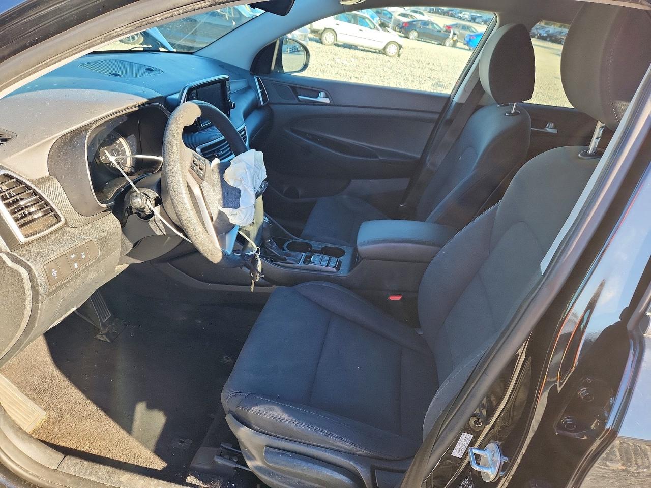 2021 HYUNDAI TUCSON SE photo 7