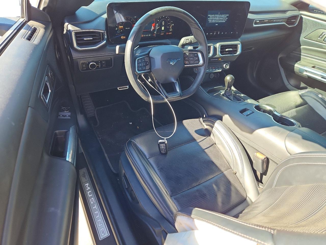 2024 FORD MUSTANG GT photo 22