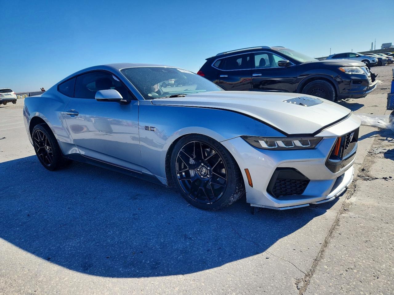 2024 FORD MUSTANG GT photo 10