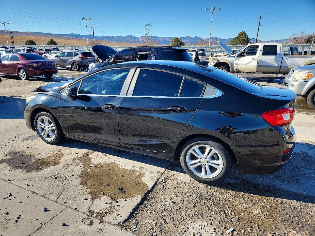 2017 CHEVROLET CRUZE LT photo 2