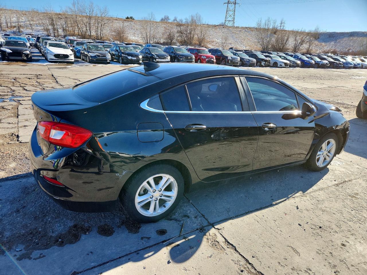 2017 CHEVROLET CRUZE LT photo 3