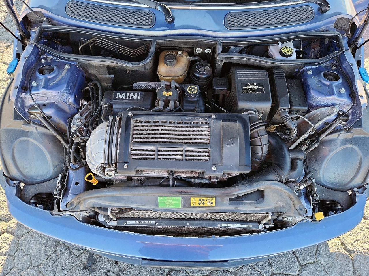 2007 MINI COOPER S photo 11