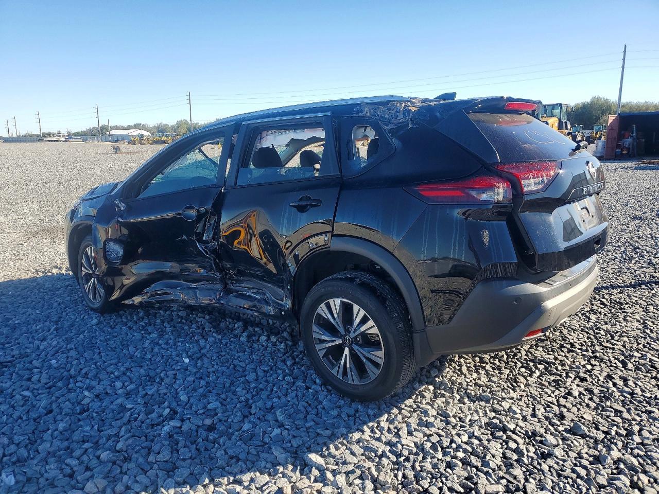 2023 NISSAN ROGUE SV photo 2