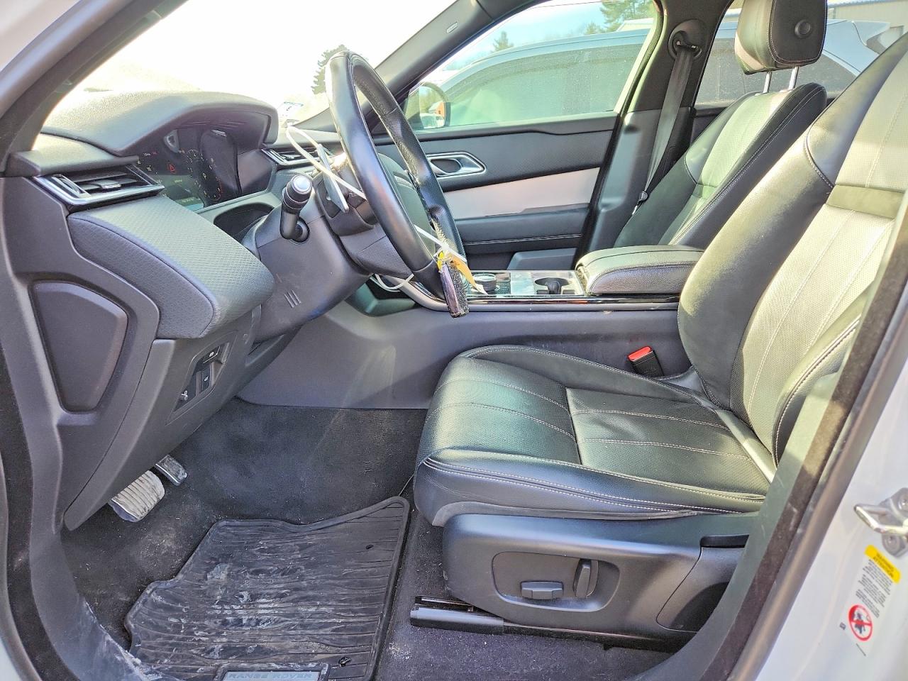 2019 LAND ROVER RANGE ROVER VELAR R-DYNAMIC SE photo 13
