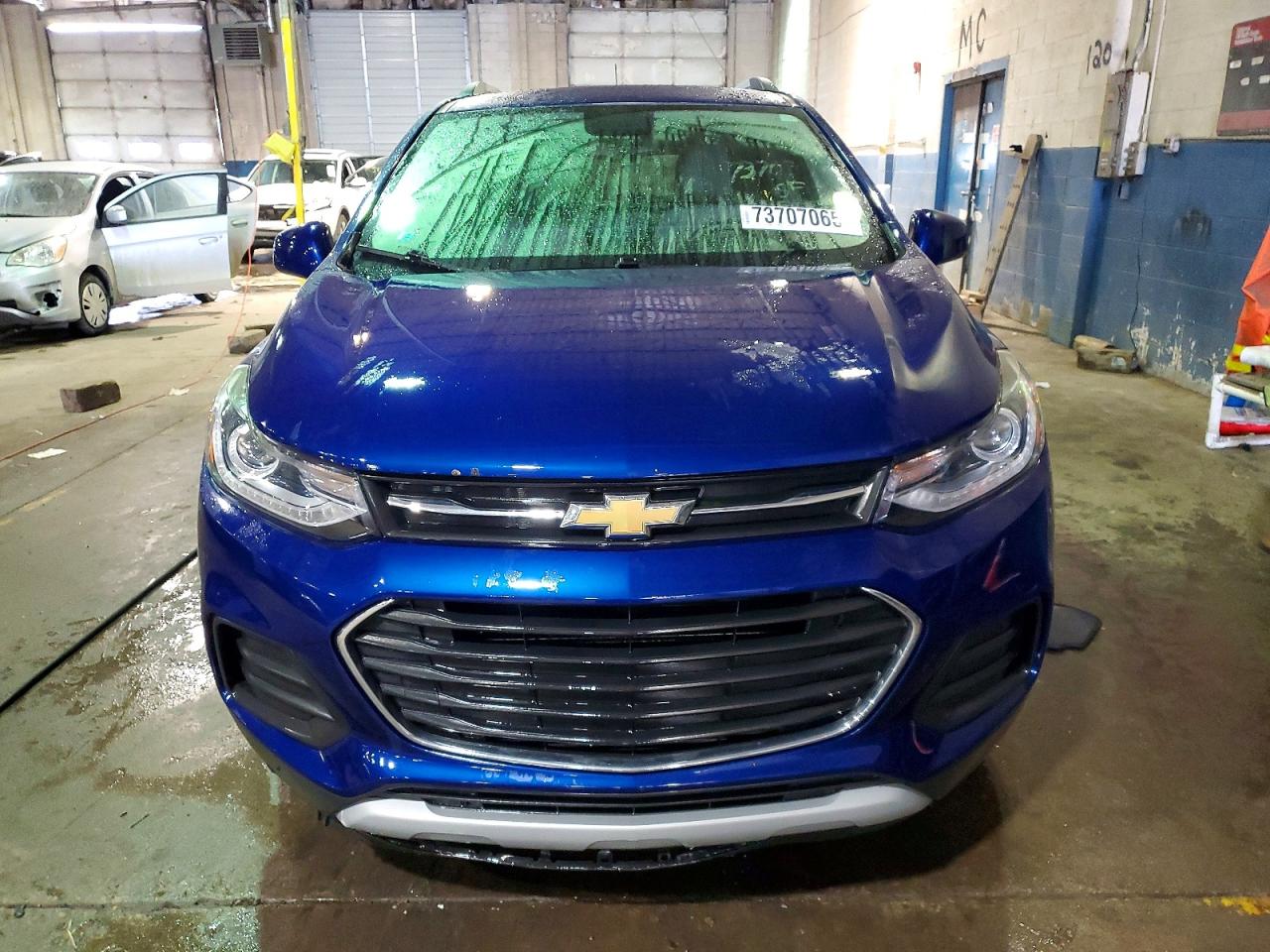 2017 CHEVROLET TRAX 1LT photo 5