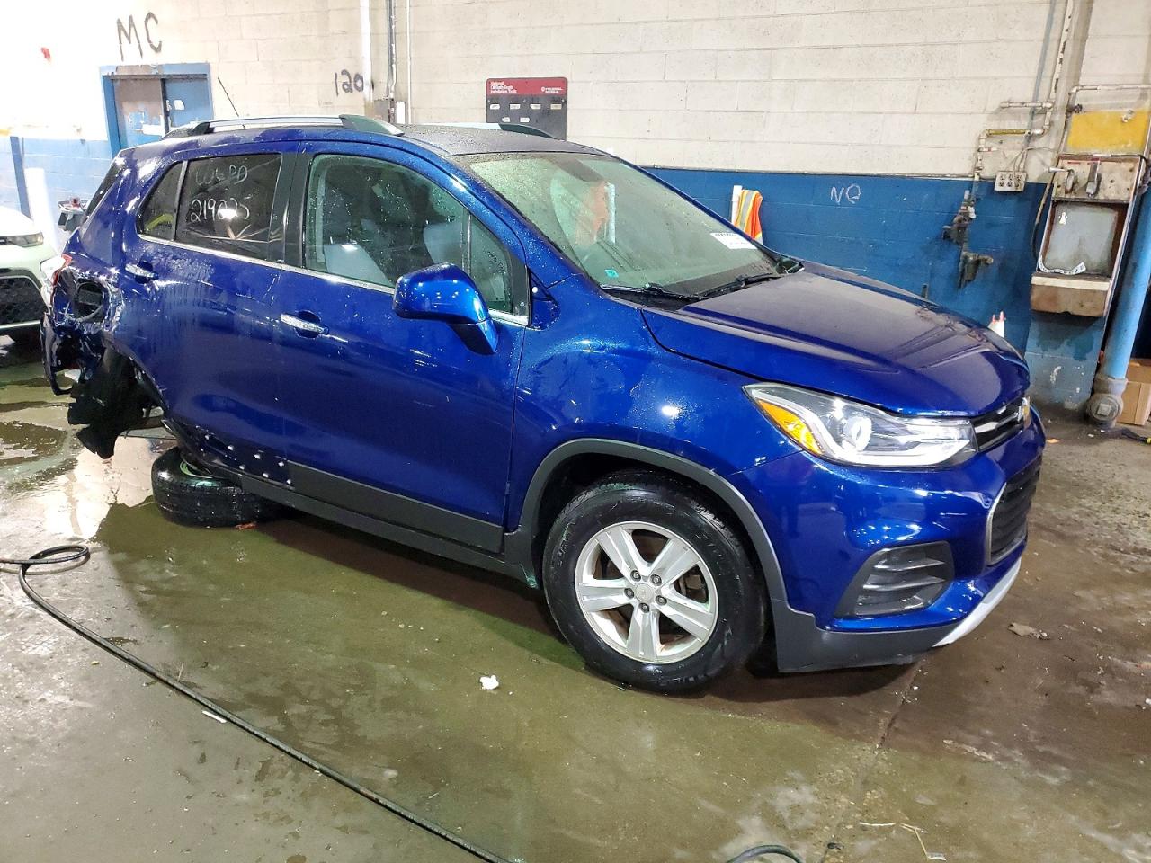 2017 CHEVROLET TRAX 1LT photo 4