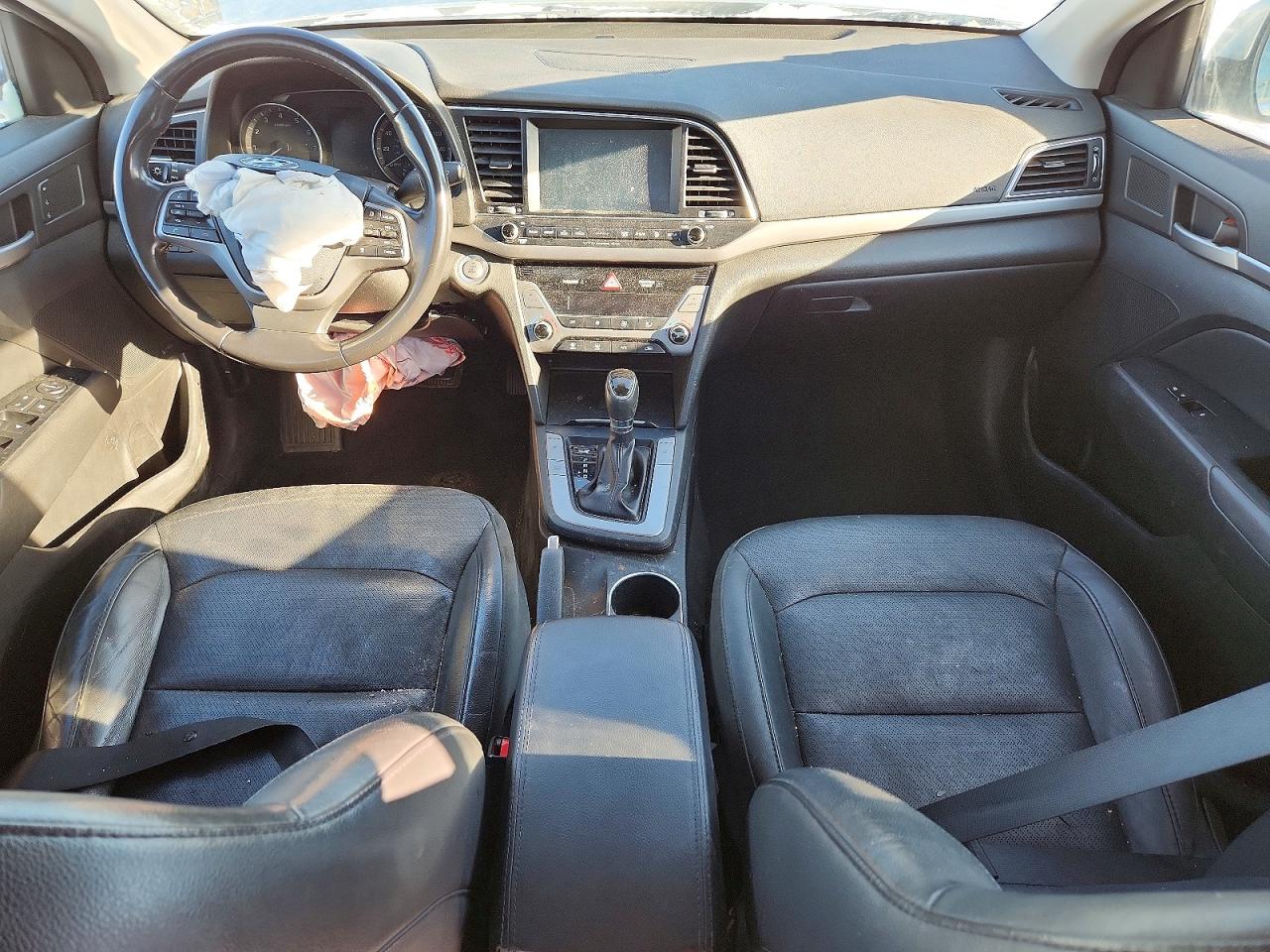 2017 HYUNDAI ELANTRA SE photo 22