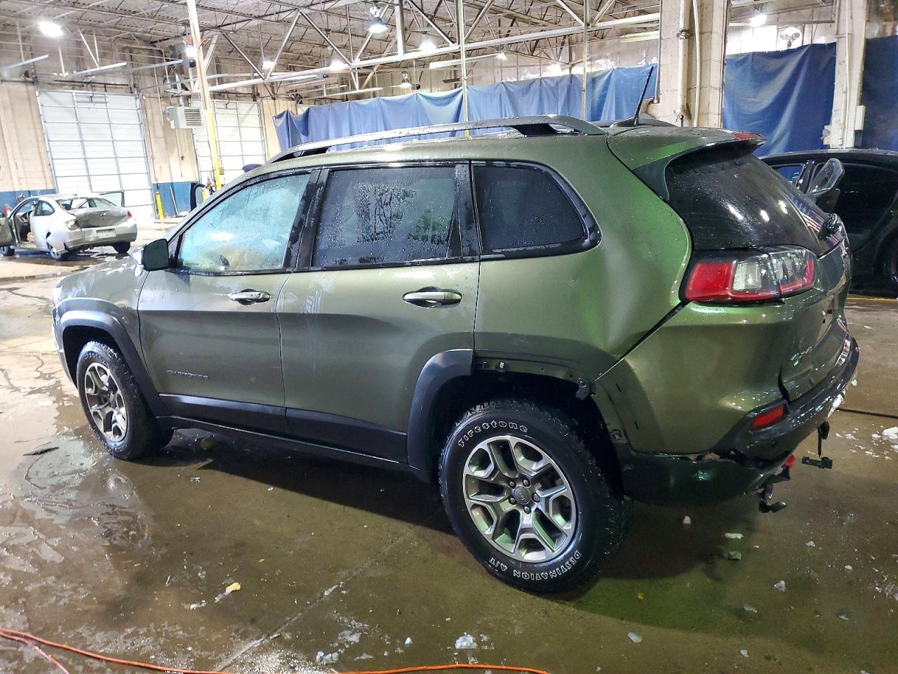 2021 JEEP CHEROKEE TRAILHAWK photo 2