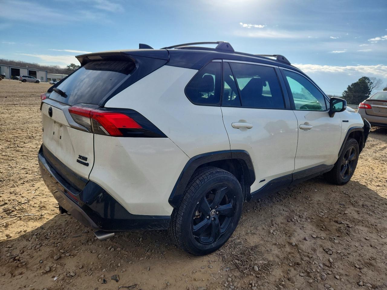 2021 TOYOTA RAV4 XSE photo 3