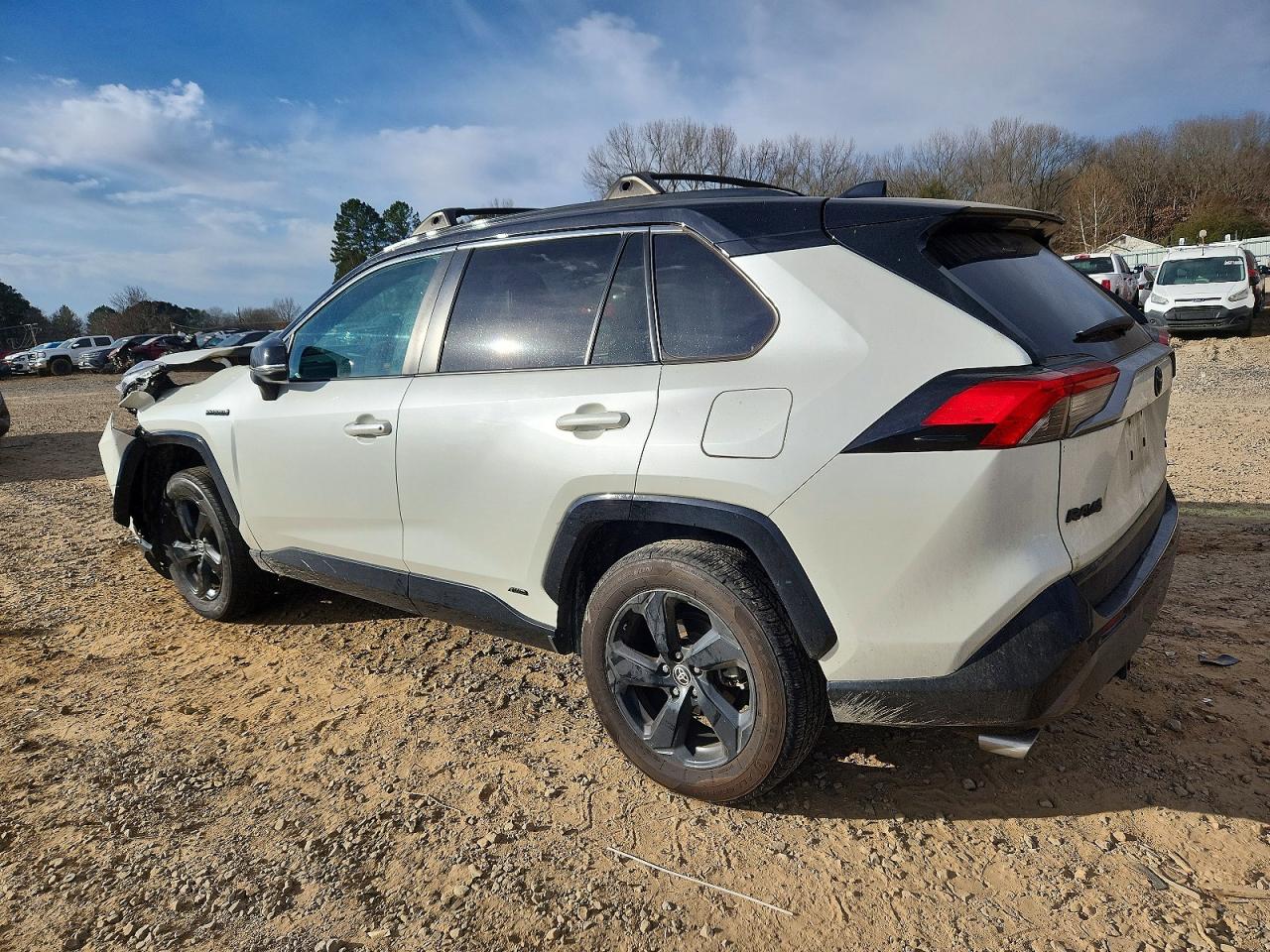 2021 TOYOTA RAV4 XSE photo 2