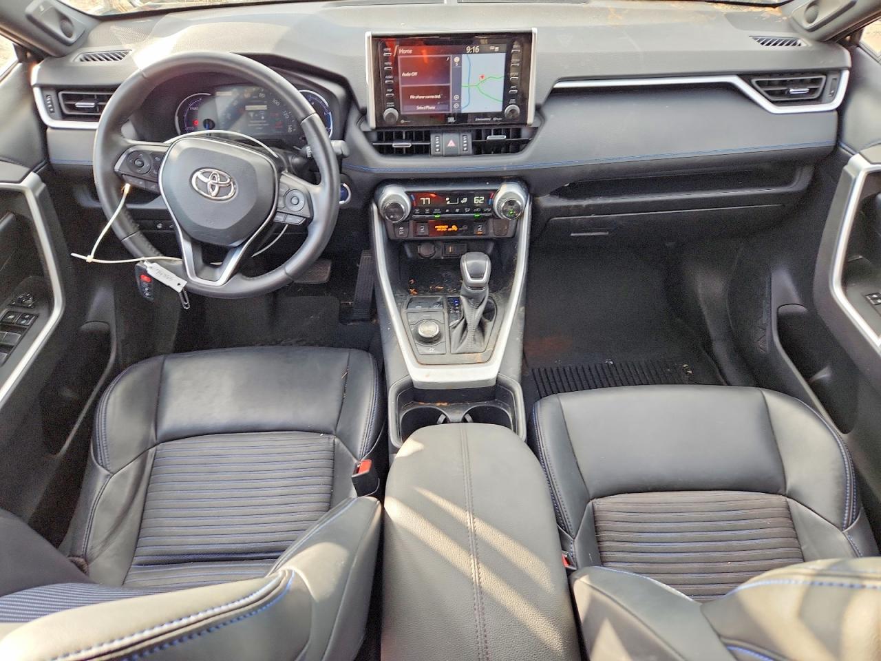 2021 TOYOTA RAV4 XSE photo 8