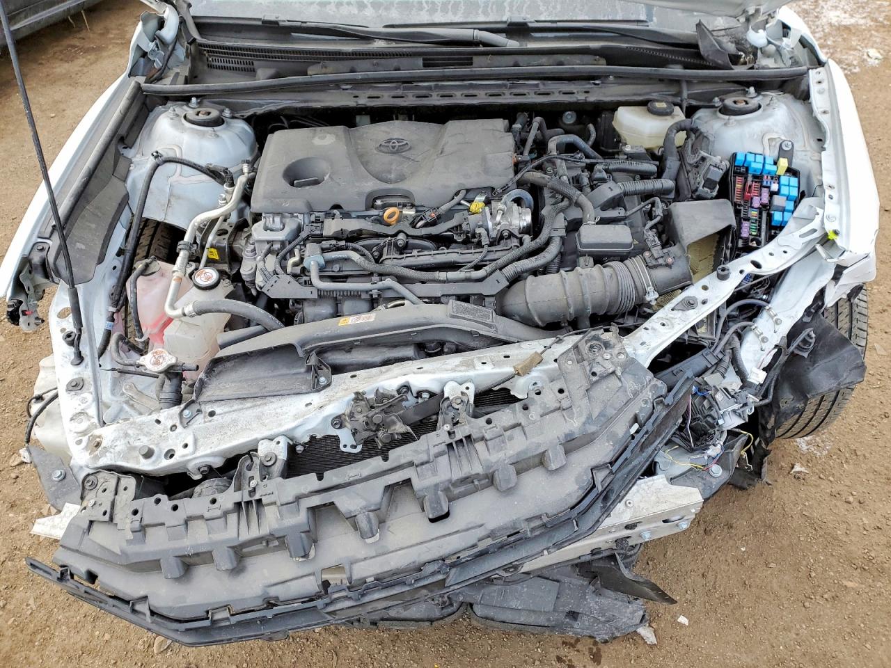 2025 TOYOTA CAMRY photo 11