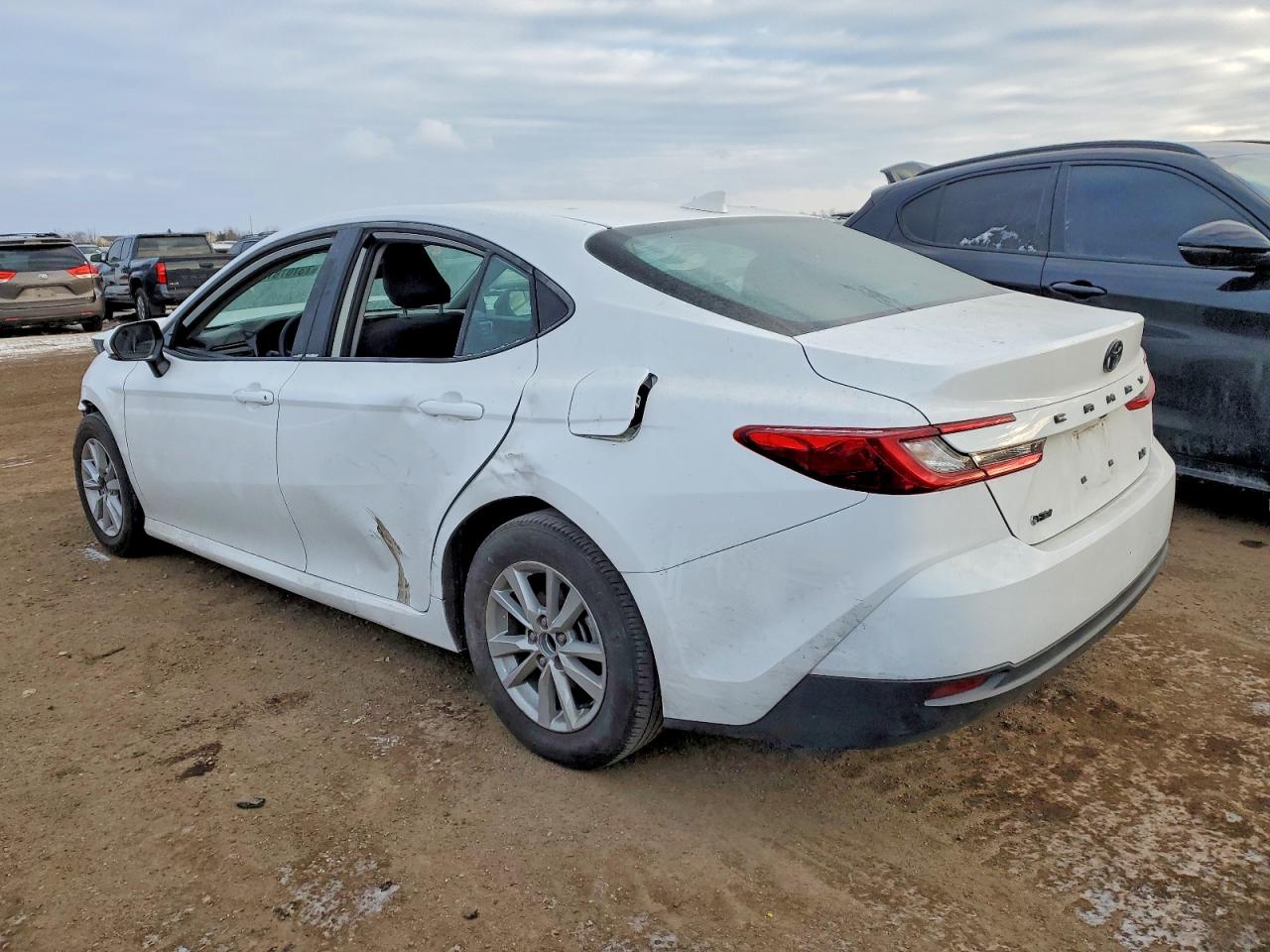 2025 TOYOTA CAMRY photo 2