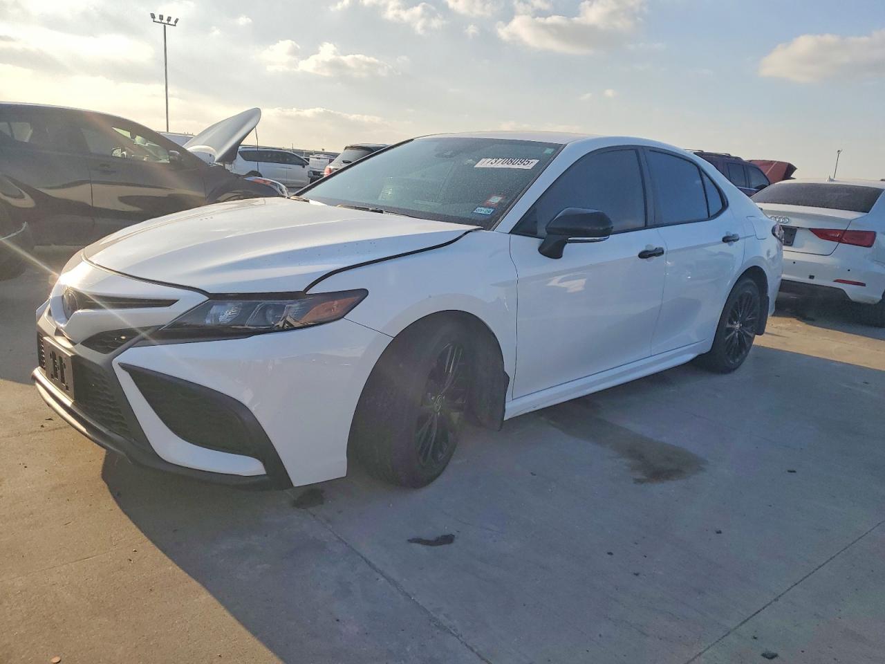 2022 TOYOTA CAMRY