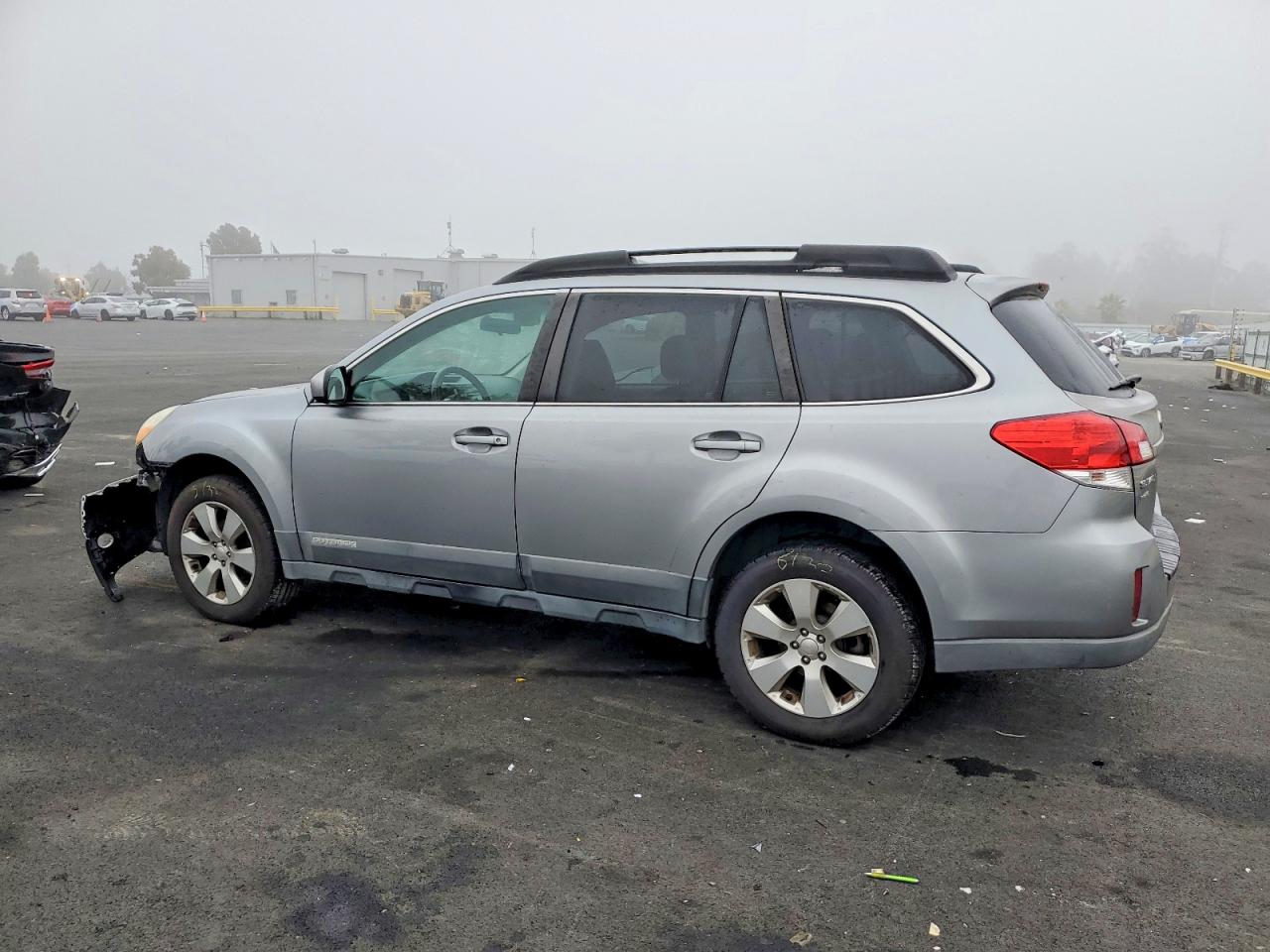 2010 SUBARU OUTBACK 2.5I LIMITED photo 2
