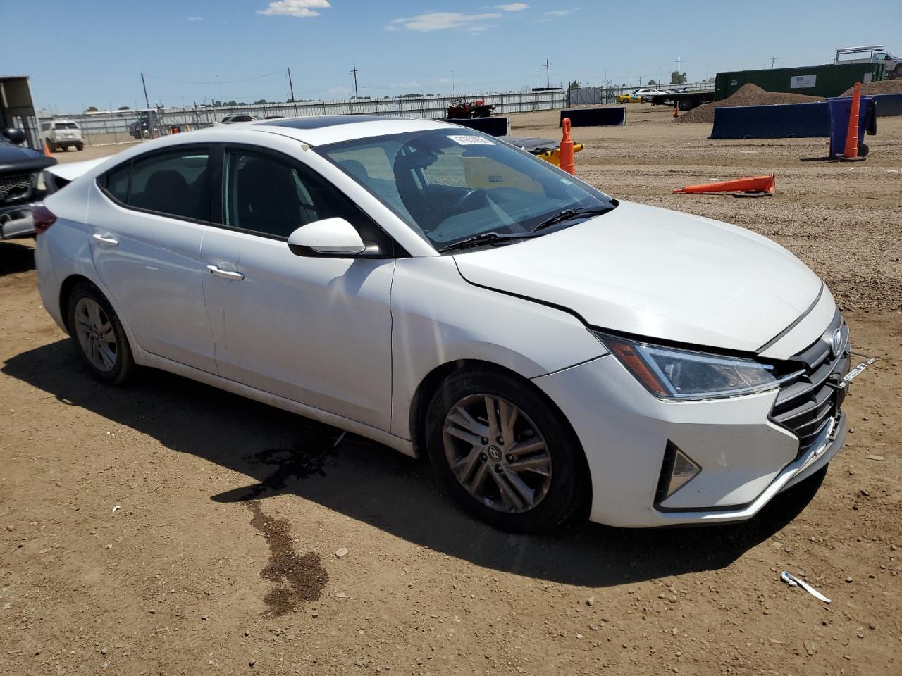 2019 HYUNDAI ELANTRA photo 4