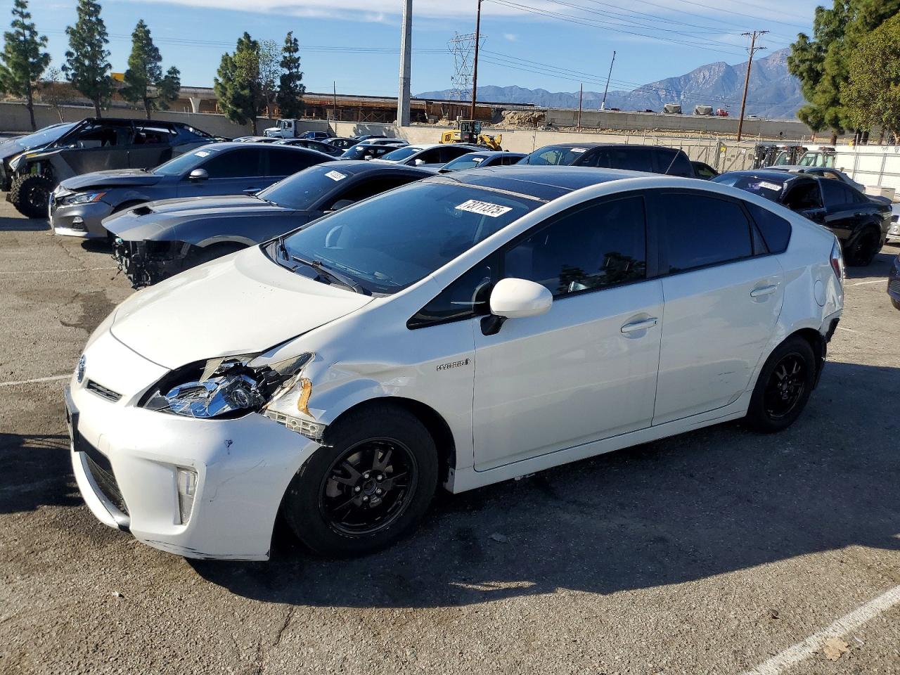 2015 TOYOTA PRIUS