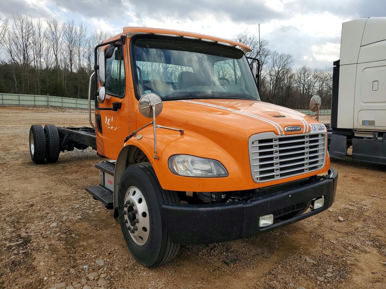 2018 FREIGHTLINER BUSINESS CLASS M2 TRUCK CAB ANDCHASSIS photo 10