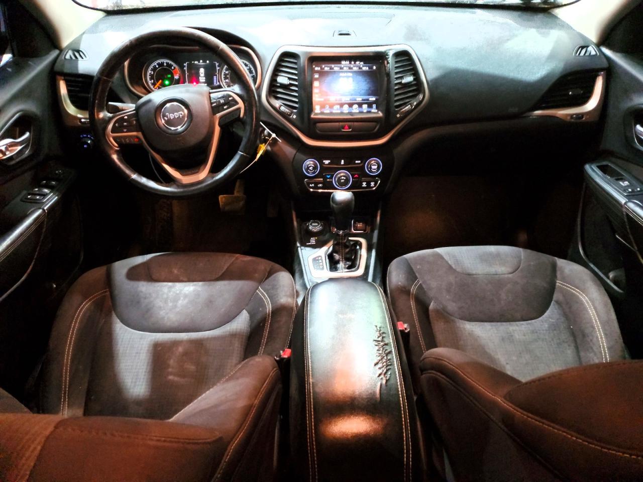 2016 JEEP CHEROKEE LATITUDE photo 15