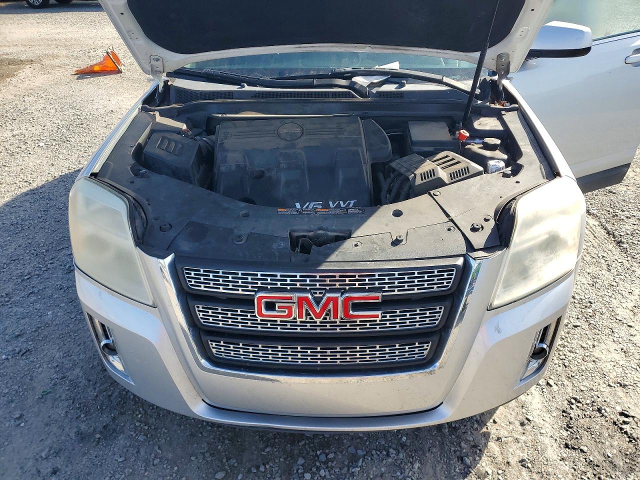 2012 GMC TERRAIN SLT photo 12