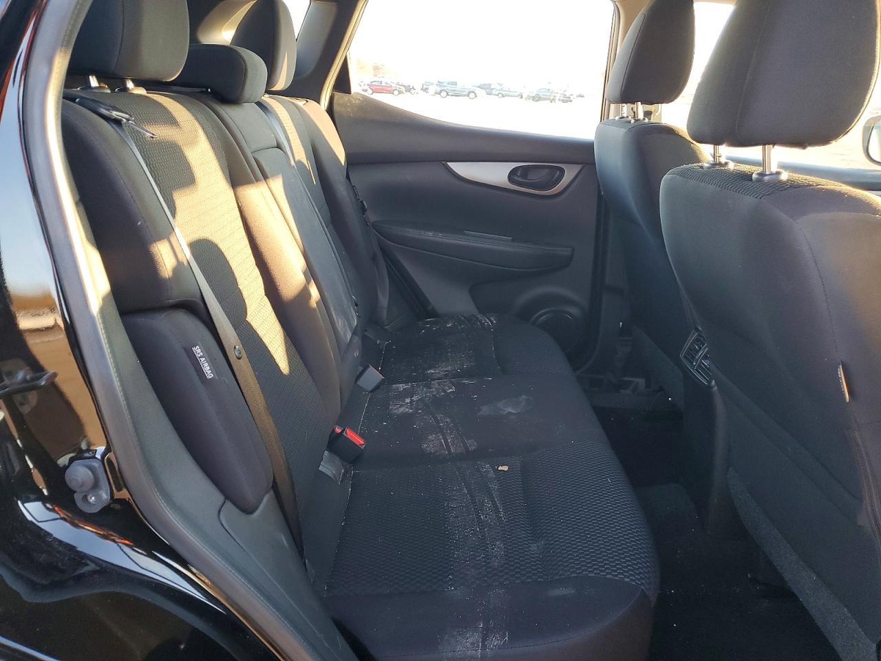 2020 NISSAN ROGUE SPORT S photo 28