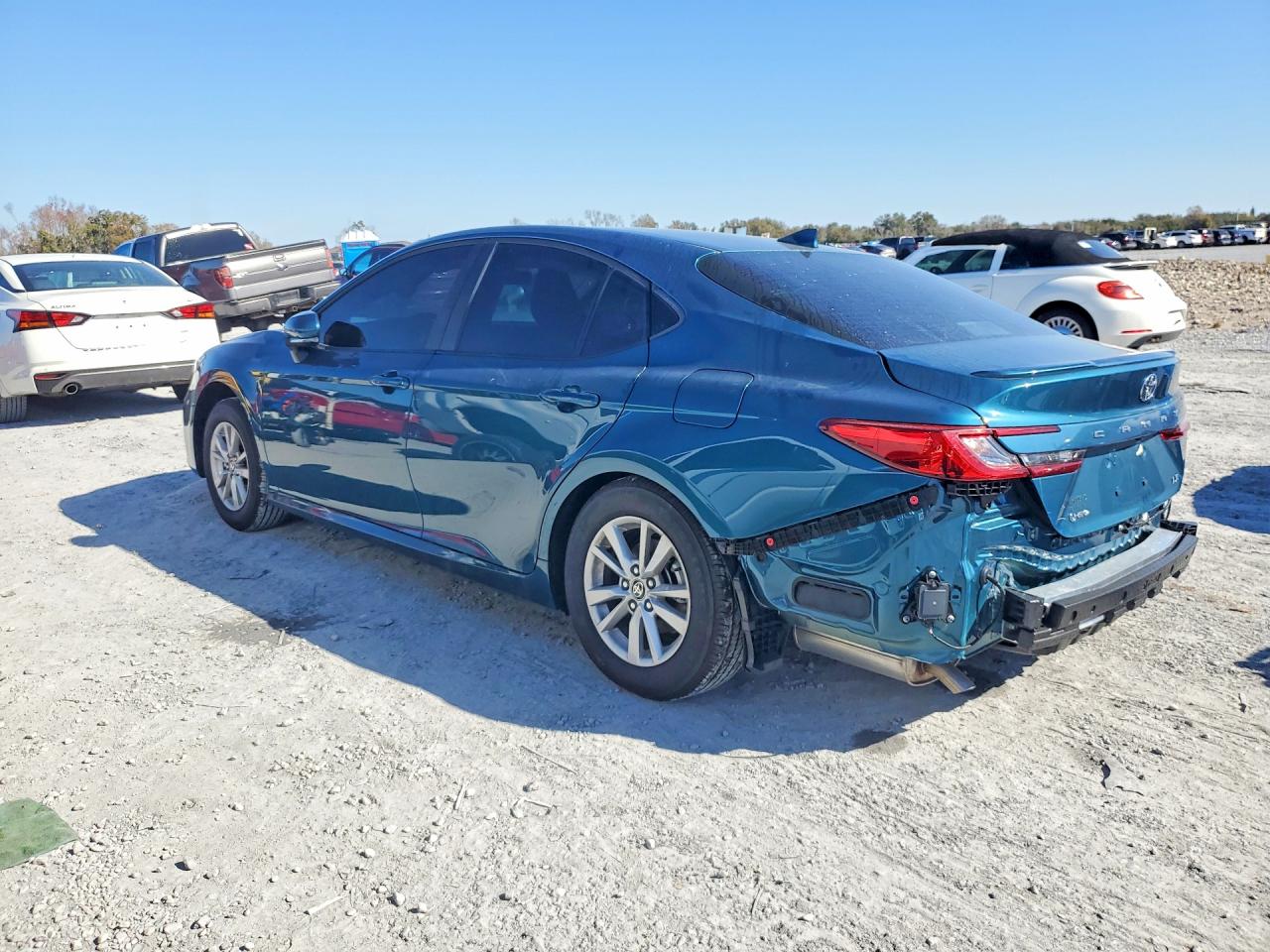 2025 TOYOTA CAMRY photo 3