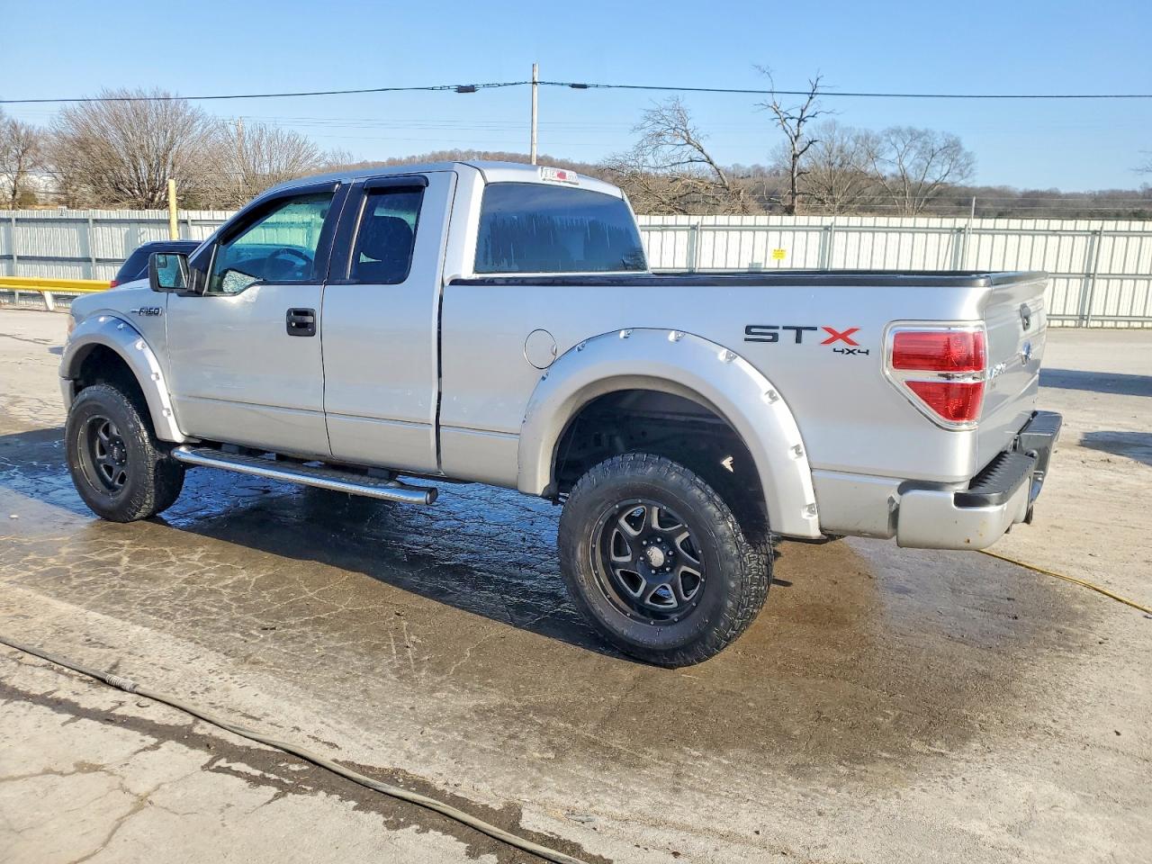 2013 FORD F150 SUPER CAB photo 2