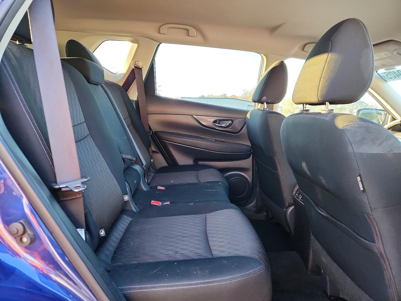 2018 NISSAN ROGUE S photo 28