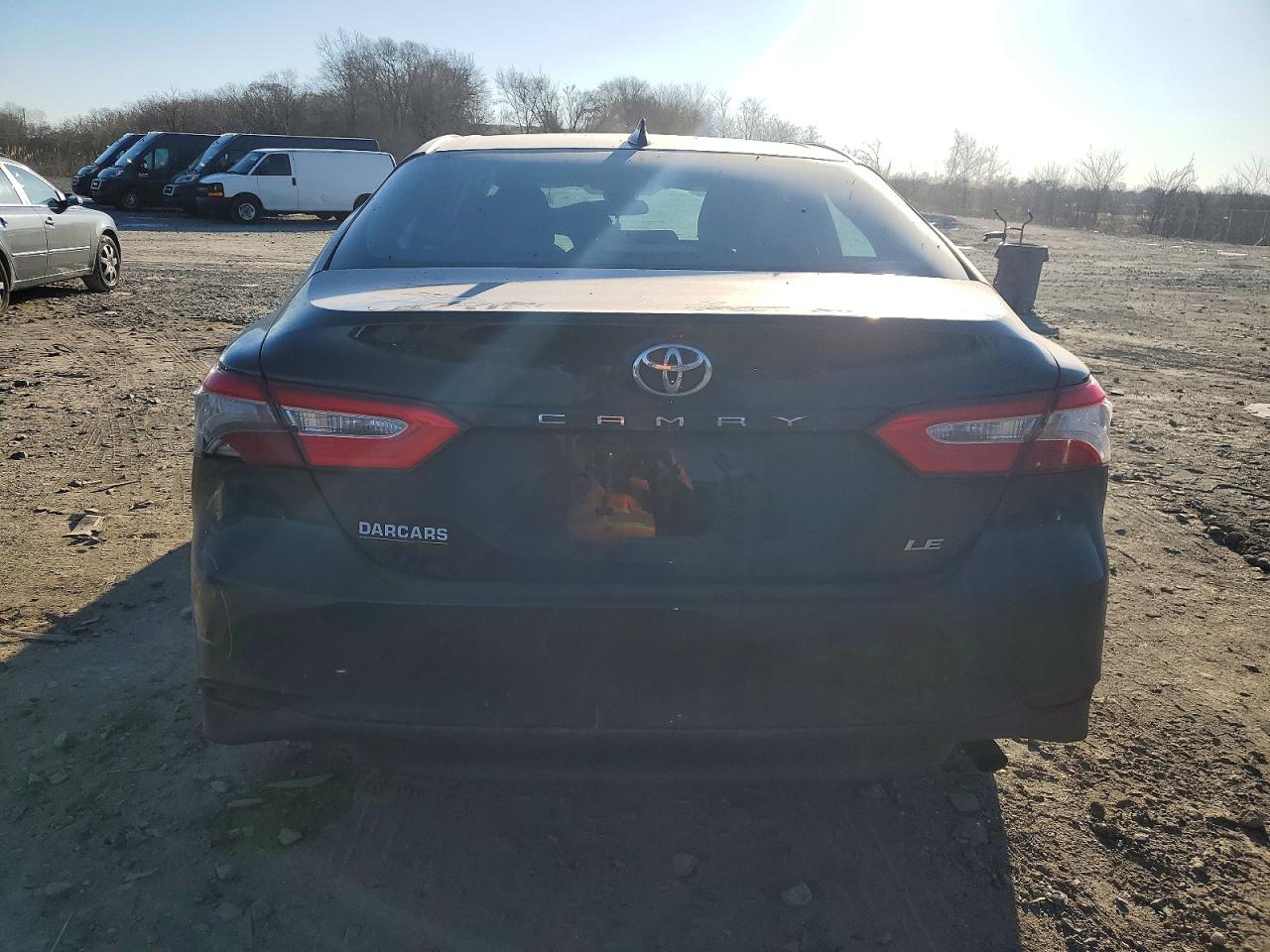 2020 TOYOTA CAMRY LE photo 6