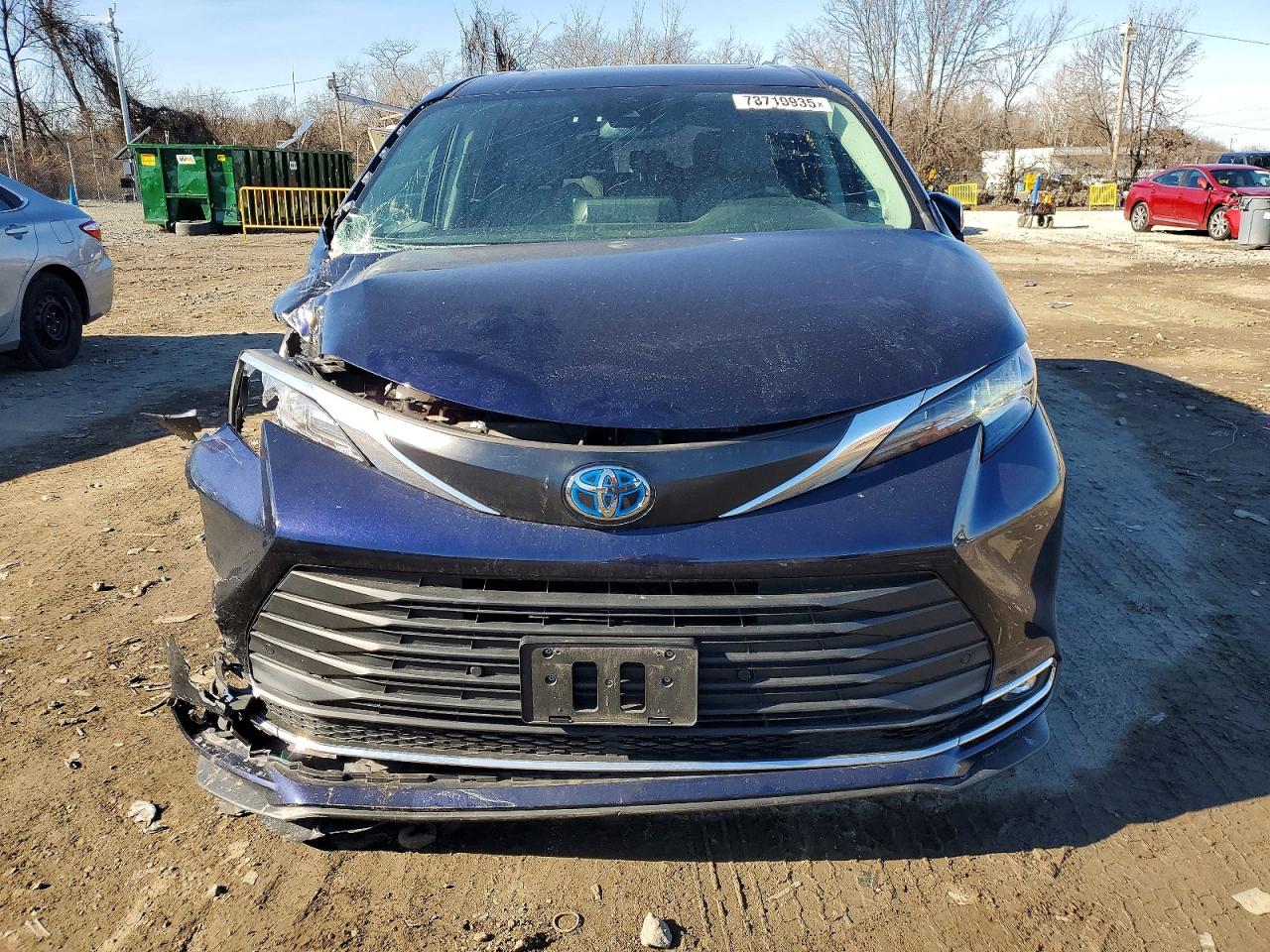 2022 TOYOTA SIENNA photo 5