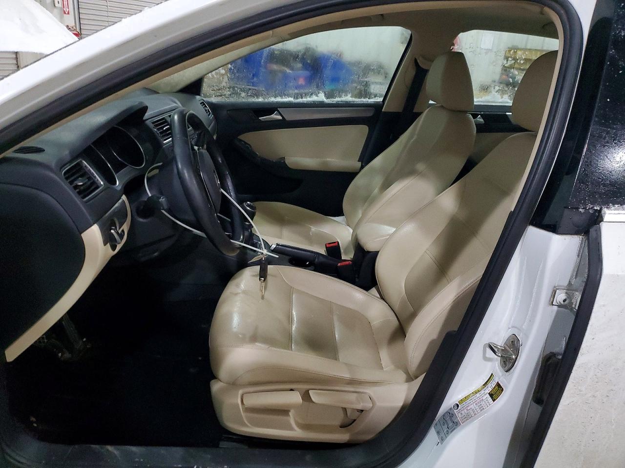 2018 VOLKSWAGEN JETTA SE photo 13