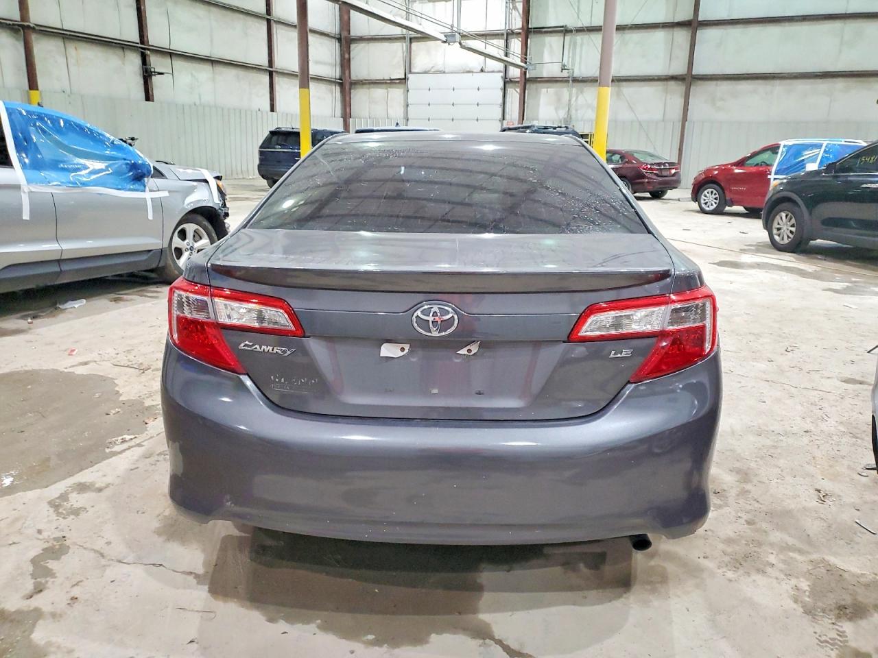 2013 TOYOTA CAMRY L photo 6
