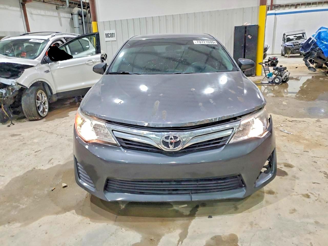 2013 TOYOTA CAMRY L photo 5
