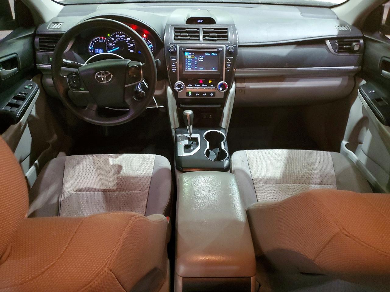 2013 TOYOTA CAMRY L photo 8