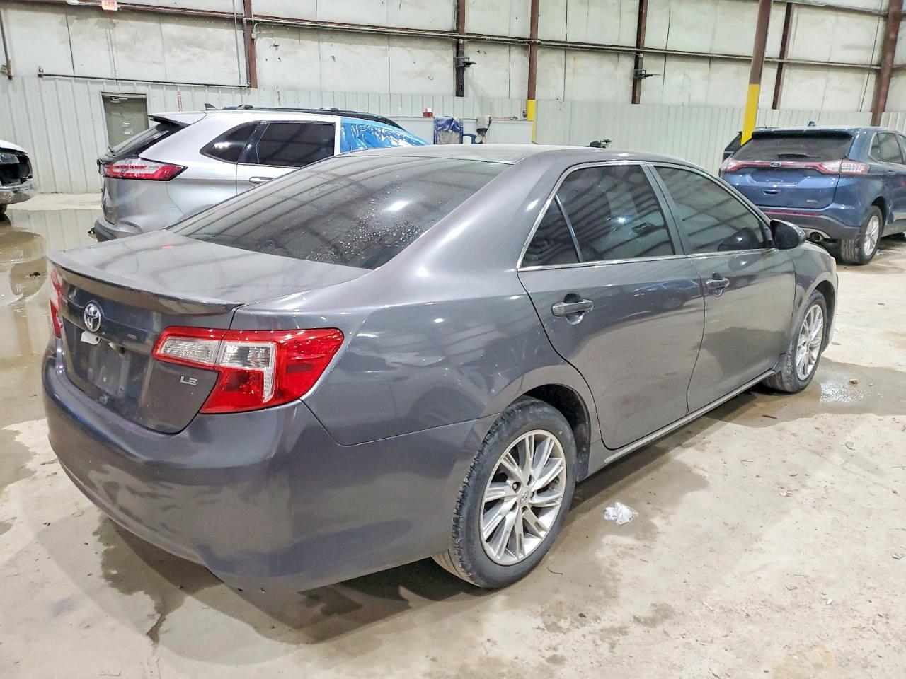 2013 TOYOTA CAMRY L photo 3