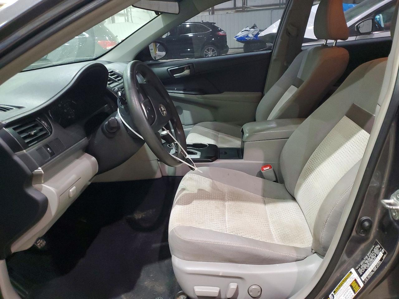 2013 TOYOTA CAMRY L photo 7