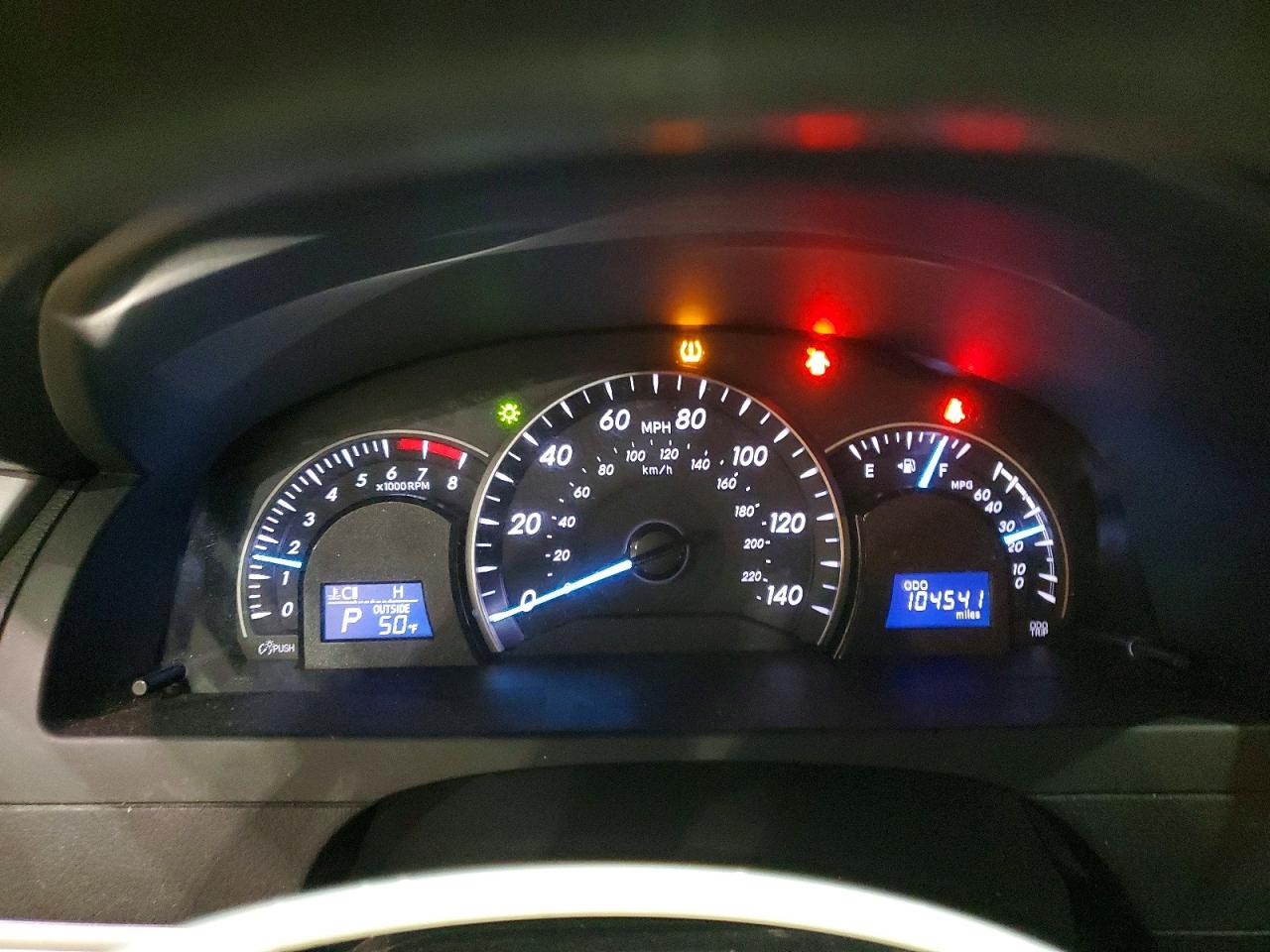 2013 TOYOTA CAMRY L photo 9