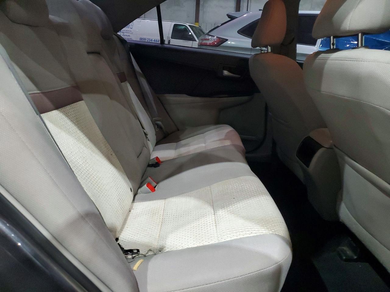2013 TOYOTA CAMRY L photo 10