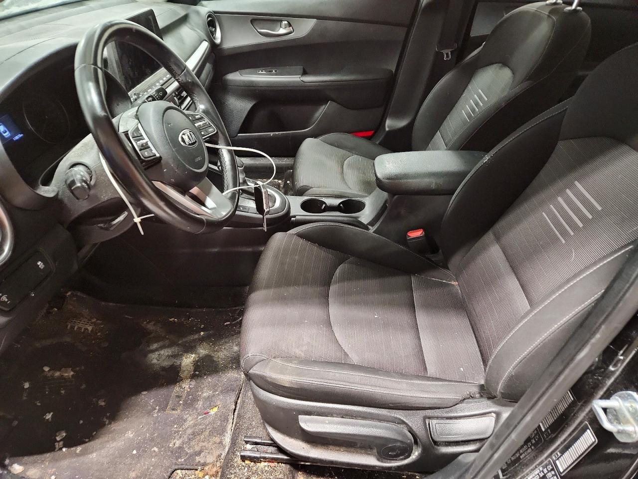 2021 KIA FORTE FE photo 19