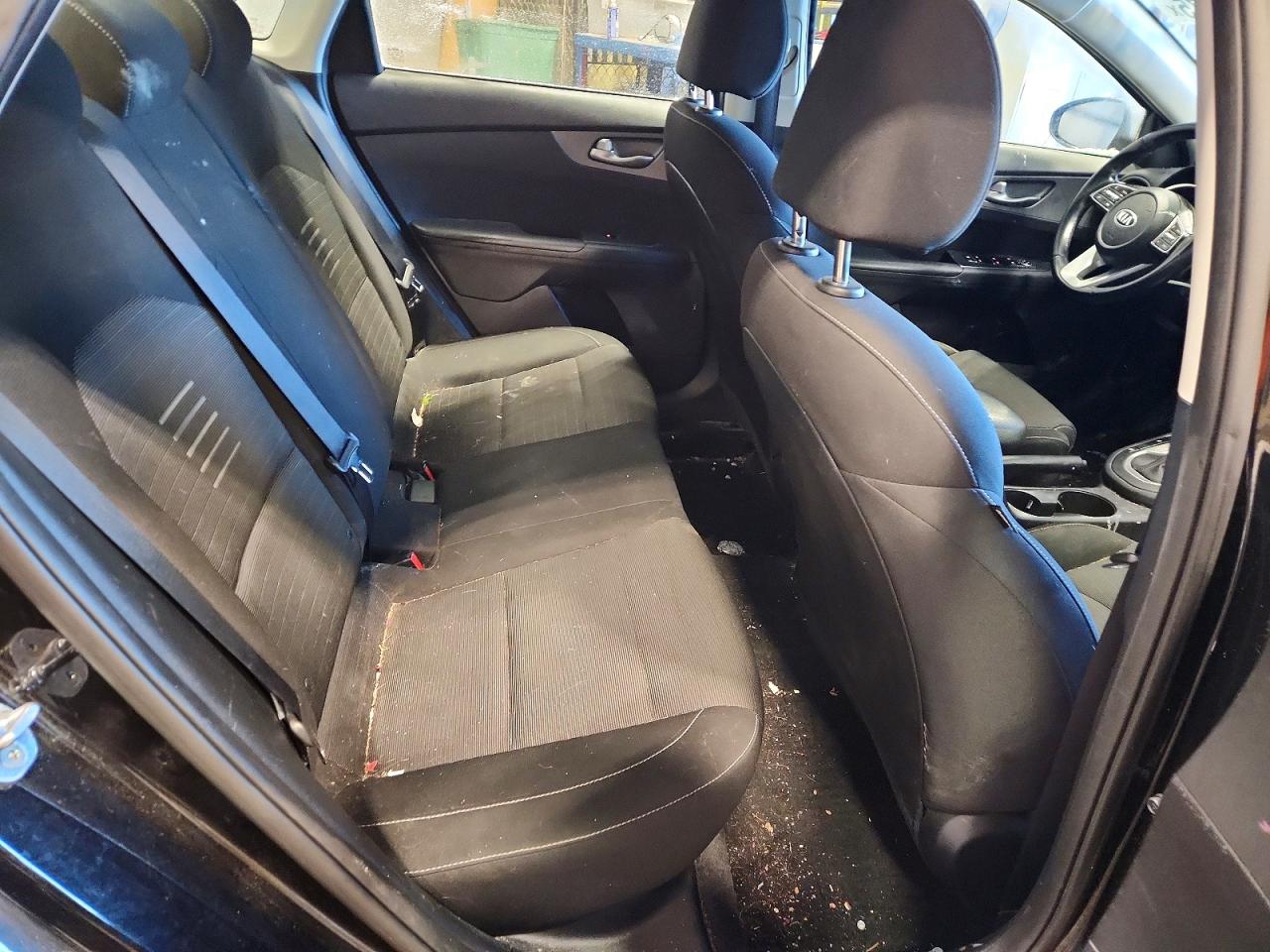 2021 KIA FORTE FE photo 28