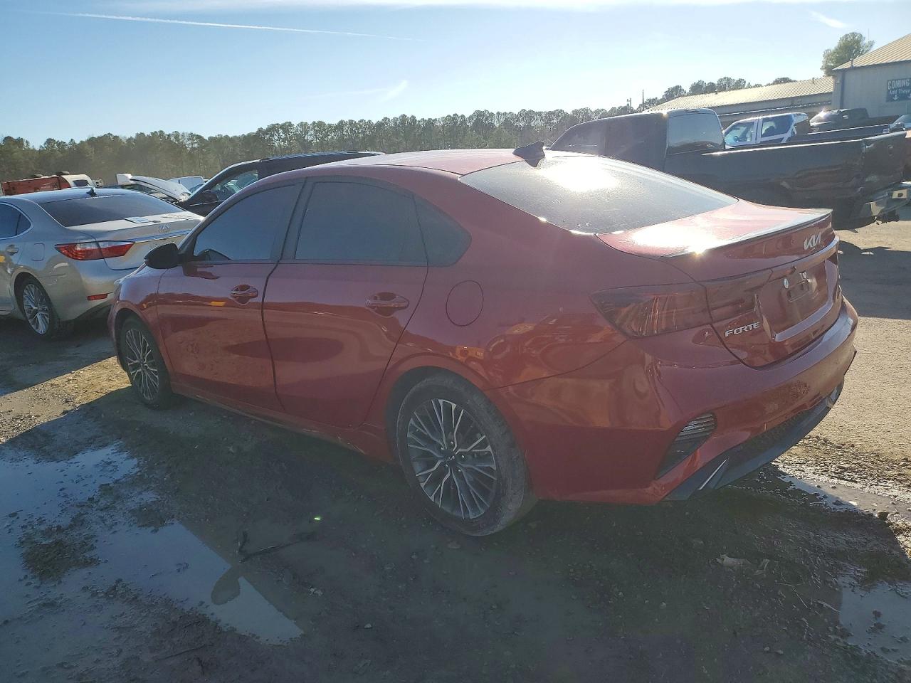 2024 KIA FORTE GT LINE photo 3