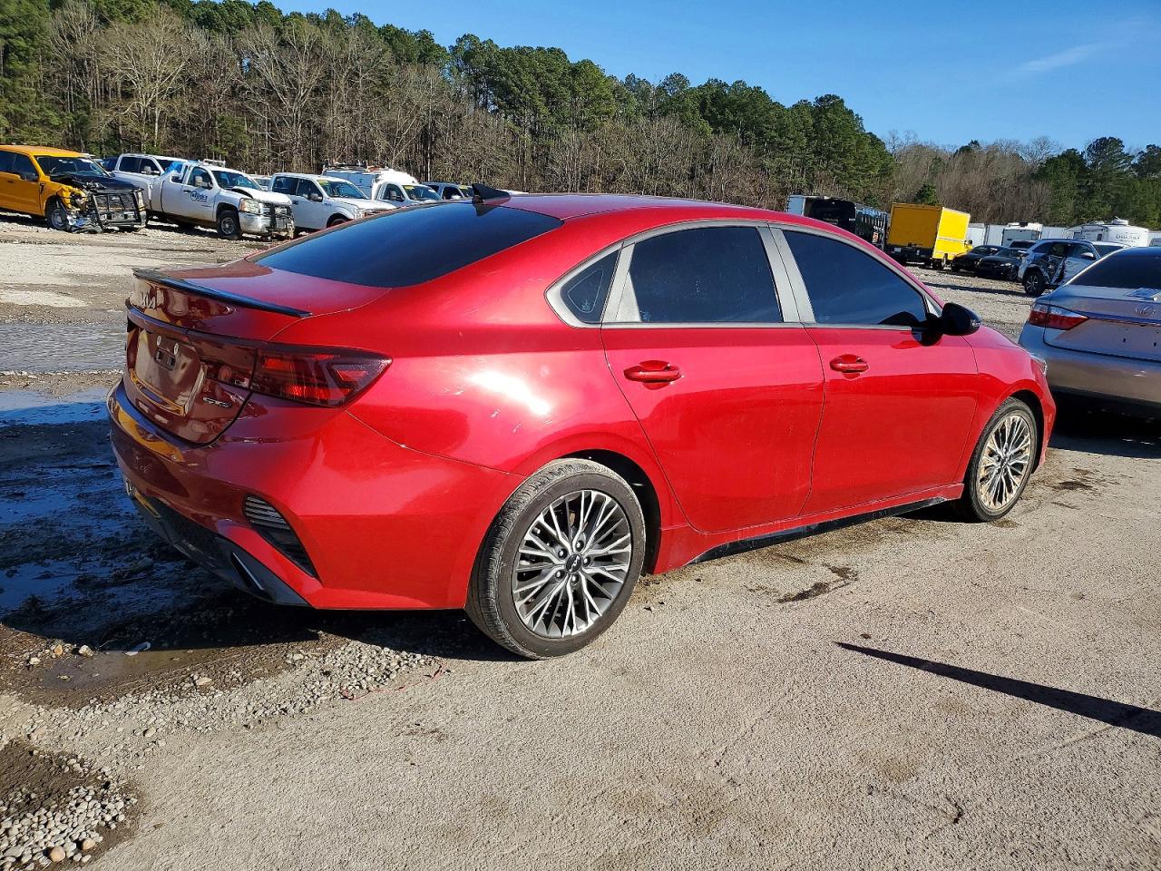 2024 KIA FORTE GT LINE photo 5