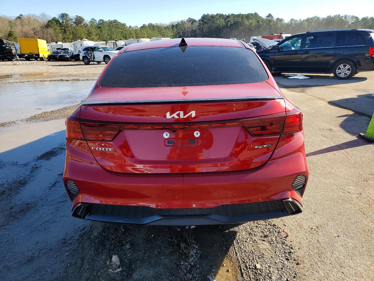 2024 KIA FORTE GT LINE photo 11
