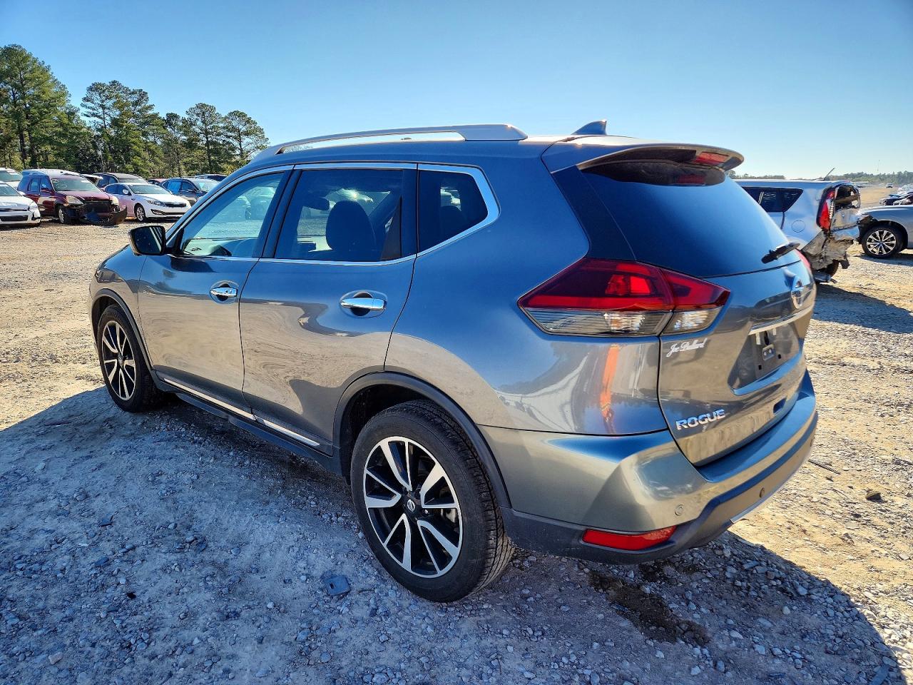 2019 NISSAN ROGUE S photo 3