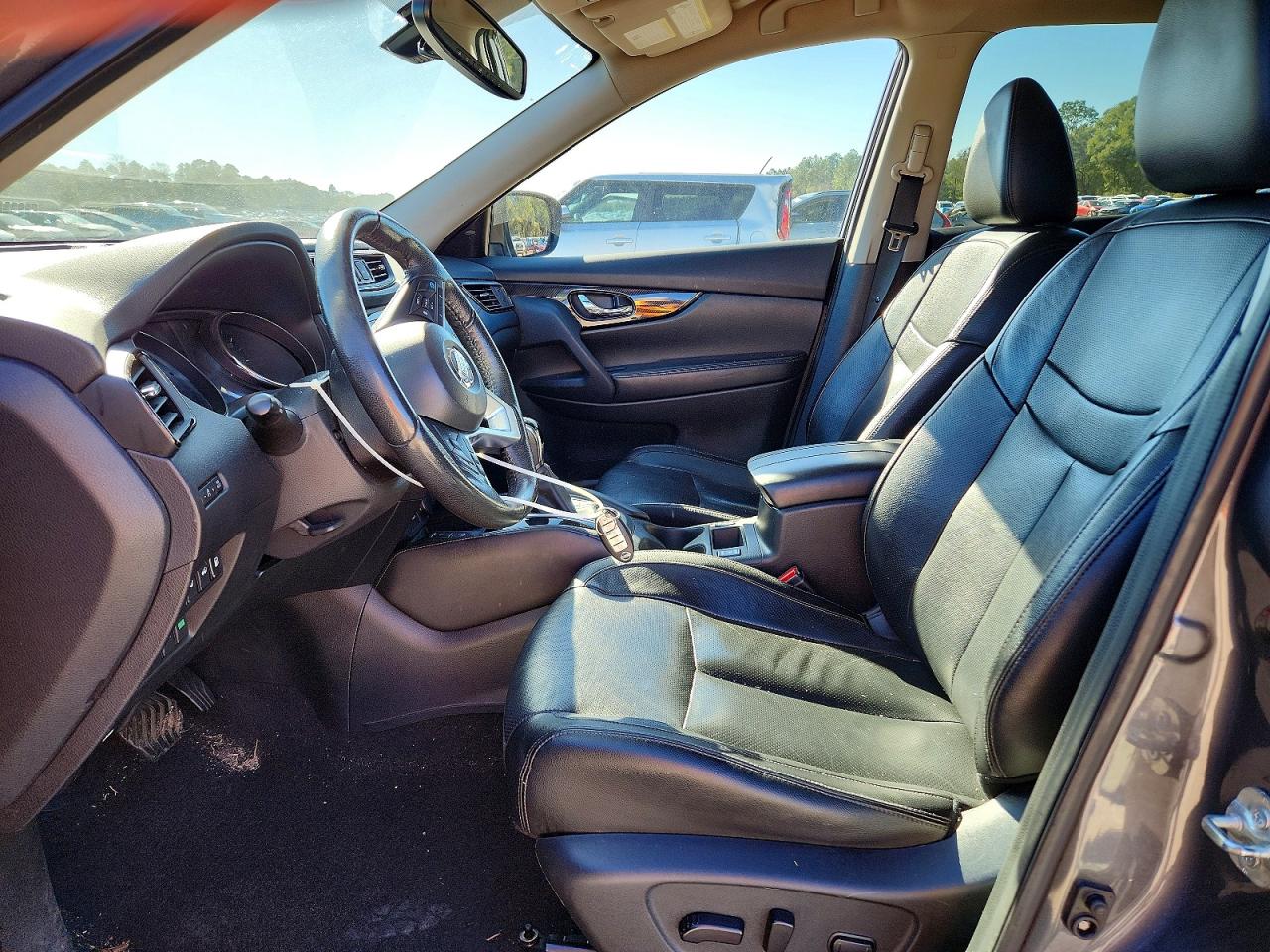 2019 NISSAN ROGUE S photo 13